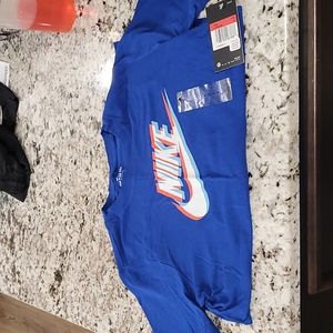 Nike T-shirt